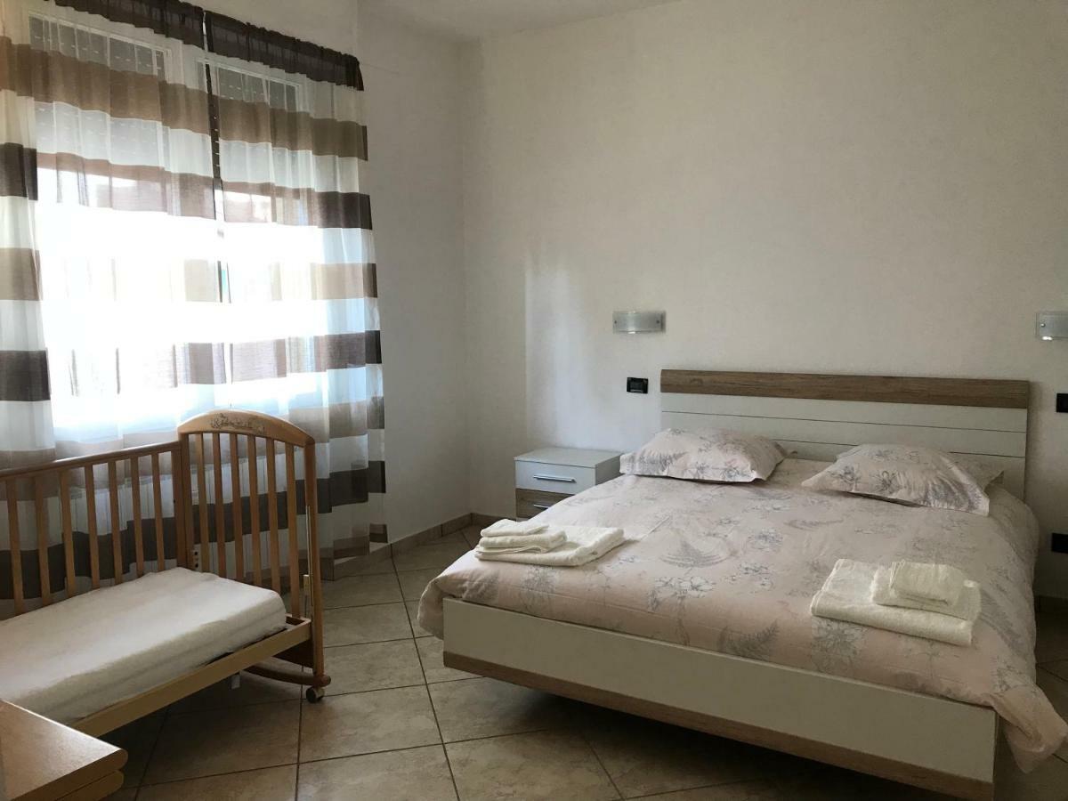Apartamento Casa Marconi Lovere Exterior foto